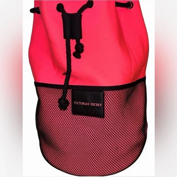 Victoria’s Secret Hot Pink Drawstring Bag - Picture 8 of 8